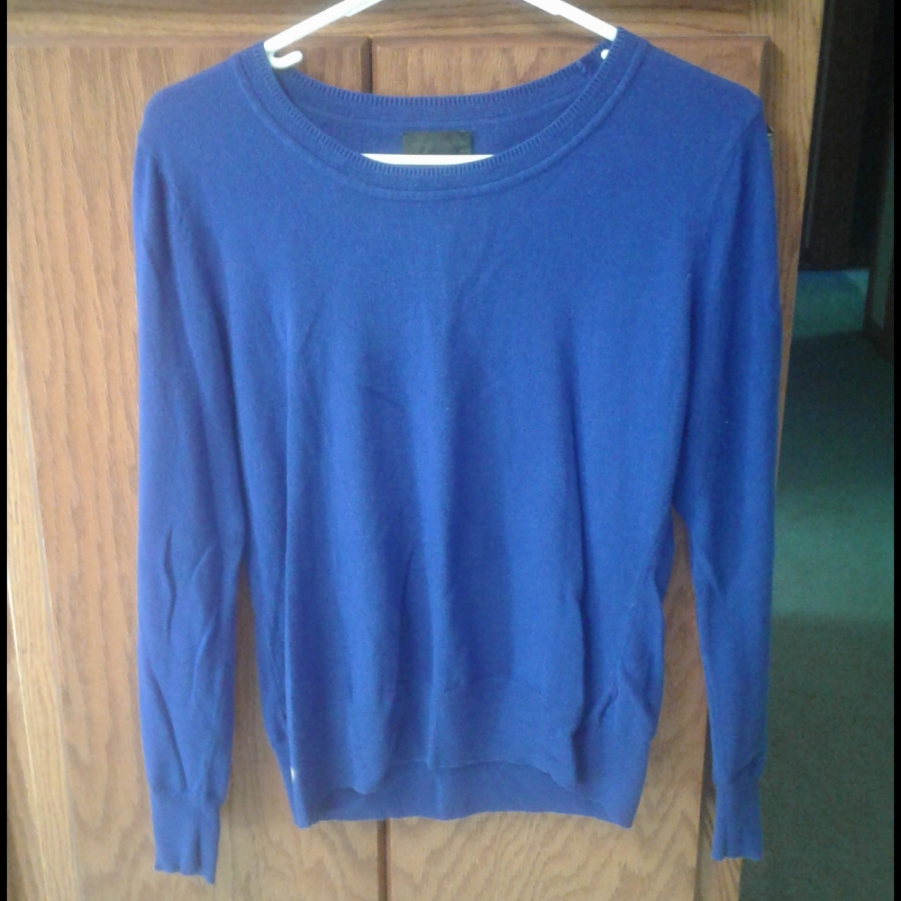 Worthington women's blue sweater.